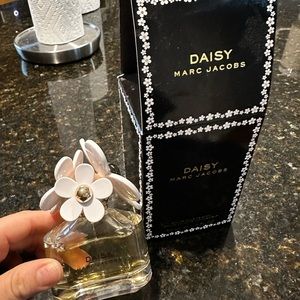 Daisy Perfume - Marc Jacobs